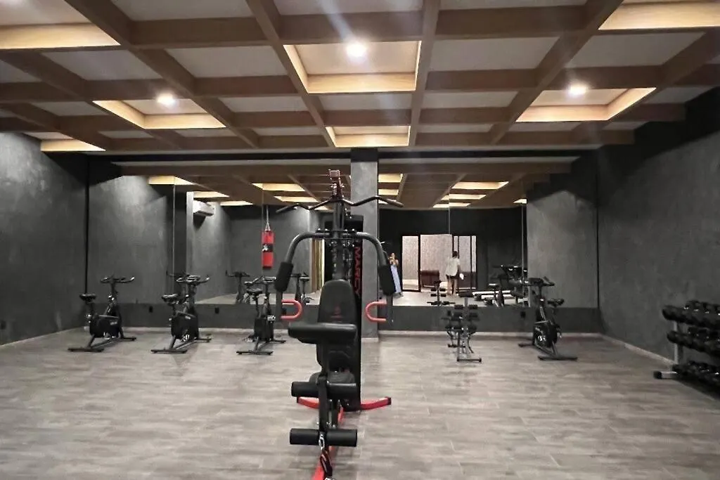 Loft, Gym, Pool, Internet Zama contacts
